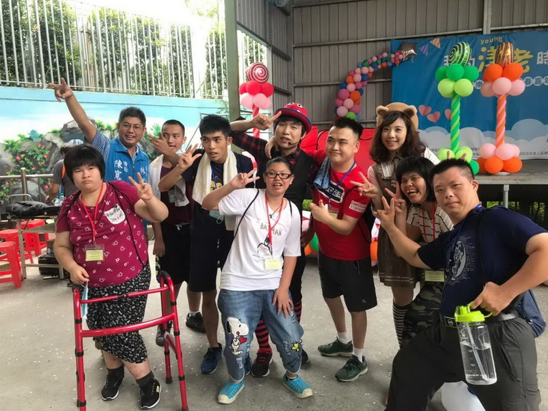 新竹縣政府結合家照整合中心及服務據點