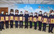 高雄警方受理報案服務態度優 局長黃明昭頒獎牌肯定最基層