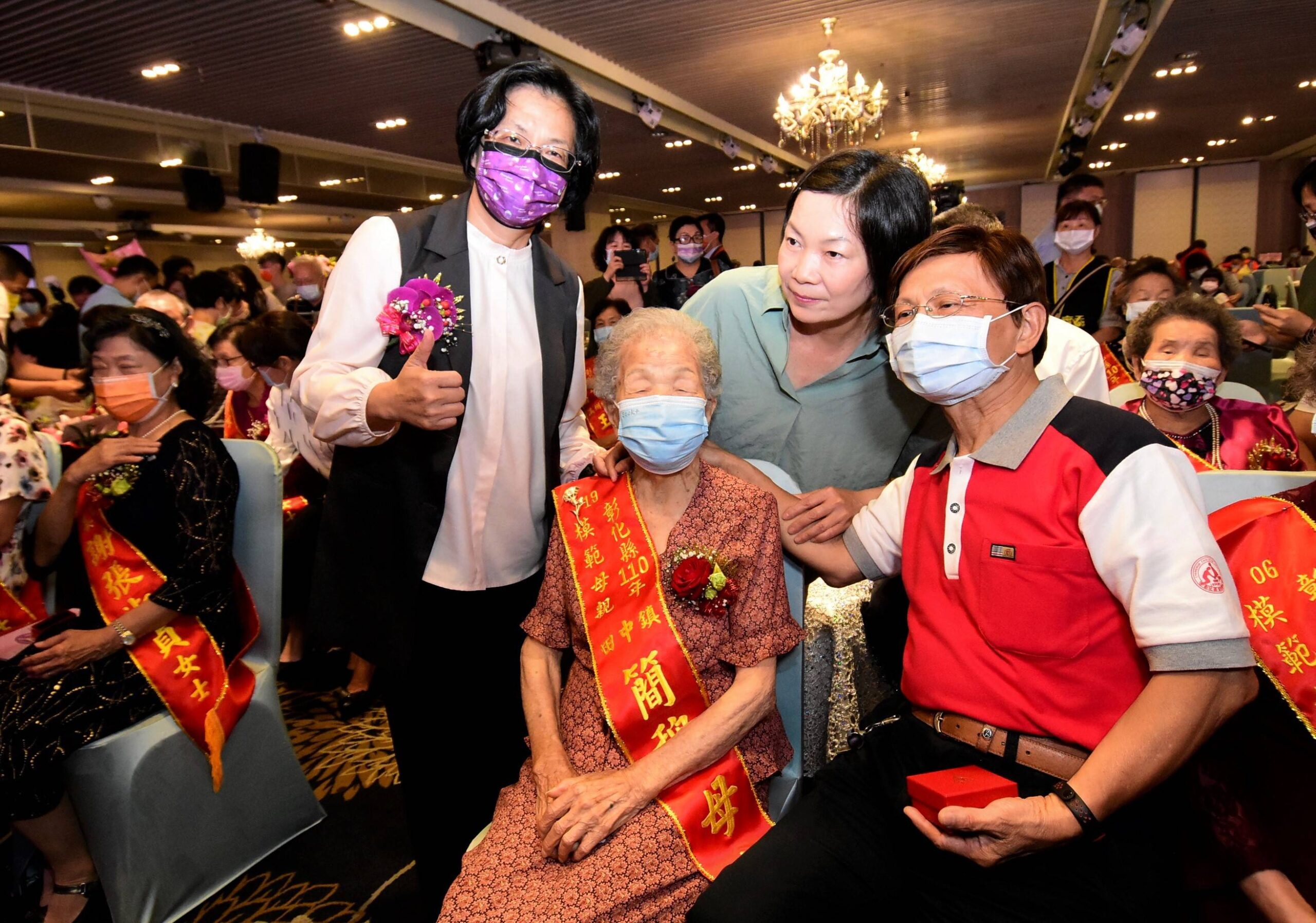 彰化縣長王惠美表揚模範母親 六人年逾九十歲