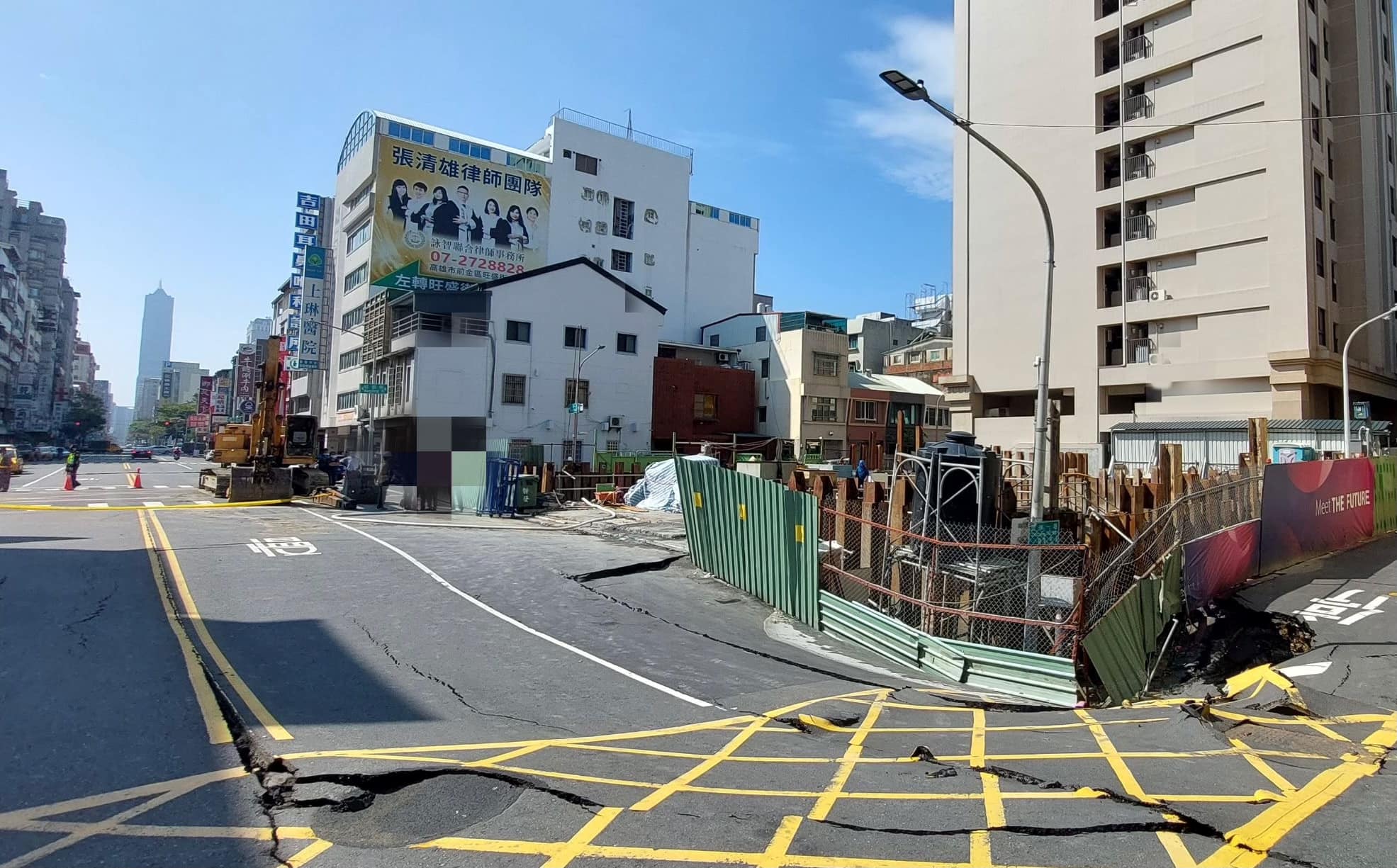 高雄自強一路大坍塌 設計人是市府工務局長楊欽富