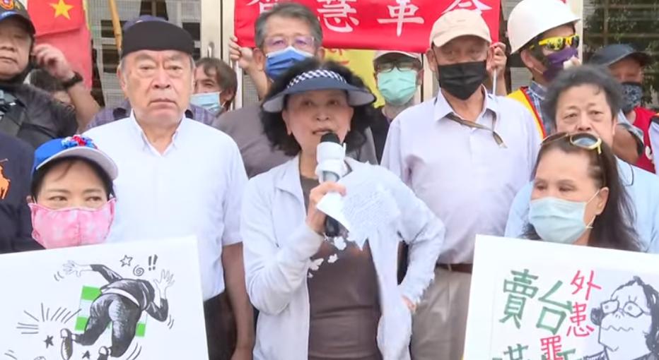 蔡英文挑釁對岸導致瀕臨戰爭犯外患罪  鍾琴、楊思聖率眾告 