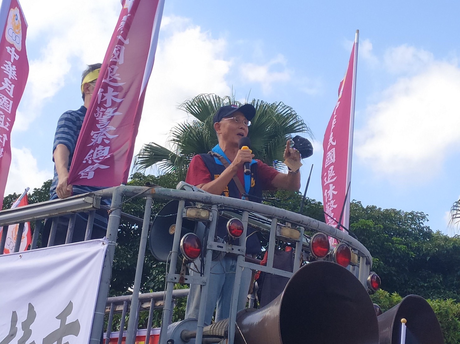 三千名退警上凱道抗議政府 提三訴求要討公道