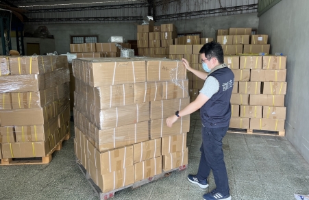 橋頭地檢署指揮高雄調查處查獲走私107公噸大陸茶葉