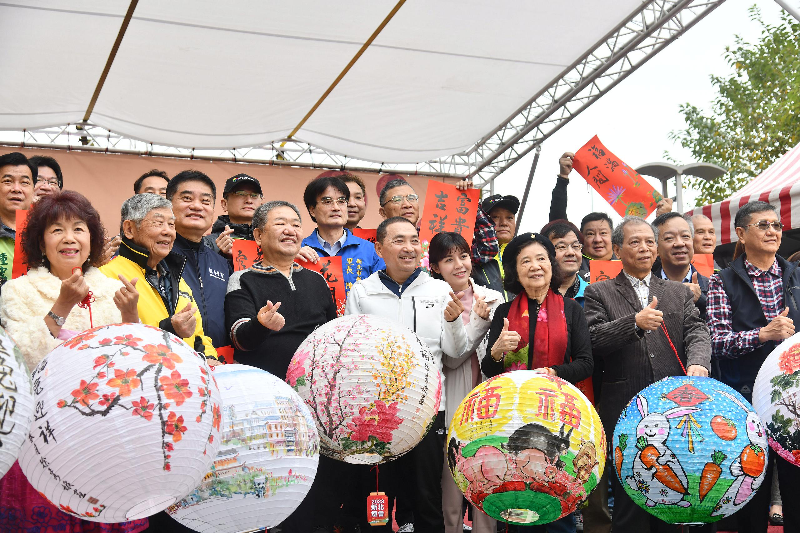 新莊辦彩繪燈籠DIY迎新年 市長侯友宜盼平安上好