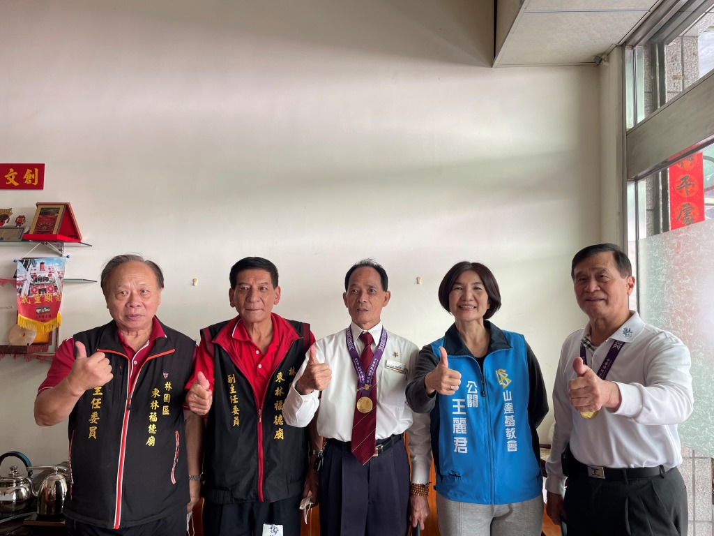 林園東林福德廟發放錢母 盼庇佑大家平安健康賺大錢