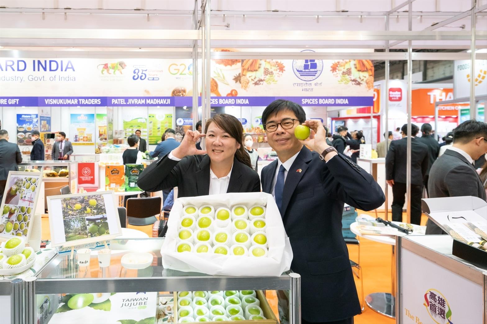 陳其邁率團前進東京 再秀日文推高雄農漁特產