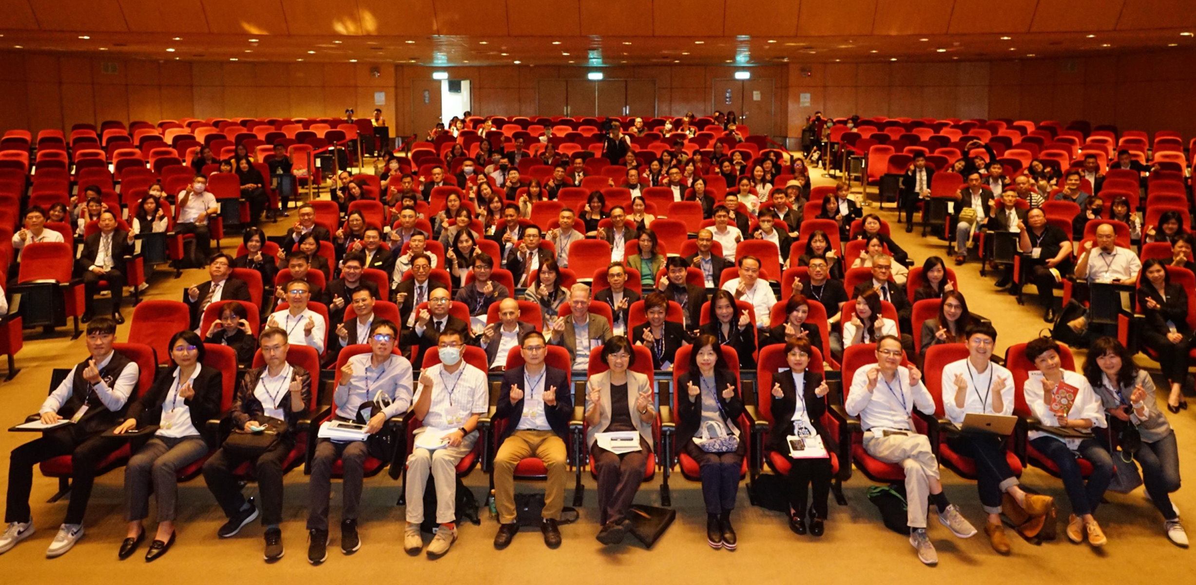 台北市辦疫後首場旅館產業座談 攜百家業者迎戰轉型