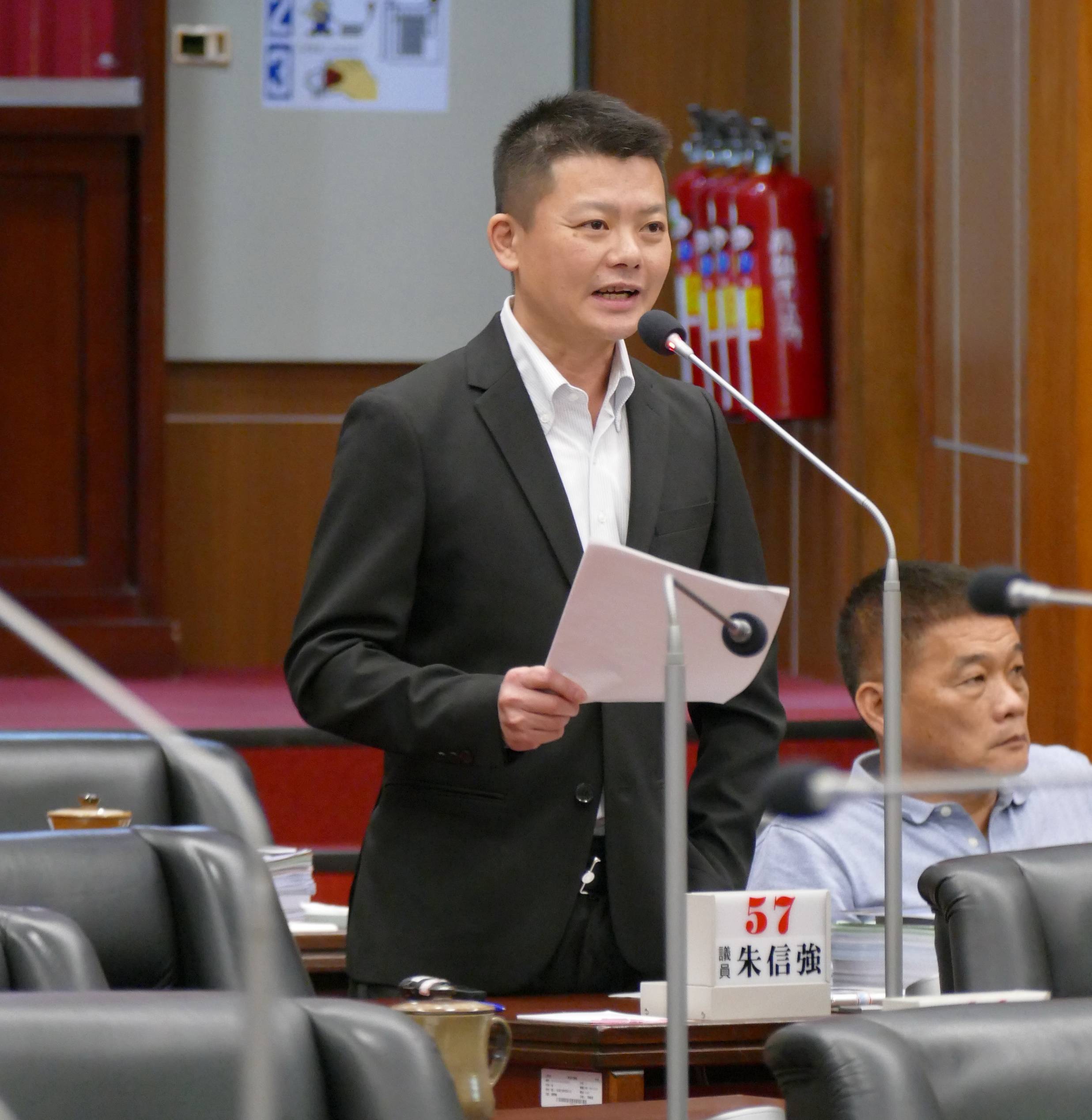 曾俊傑期許陳其邁任內遷移高雄肉品市場、整建果菜市場