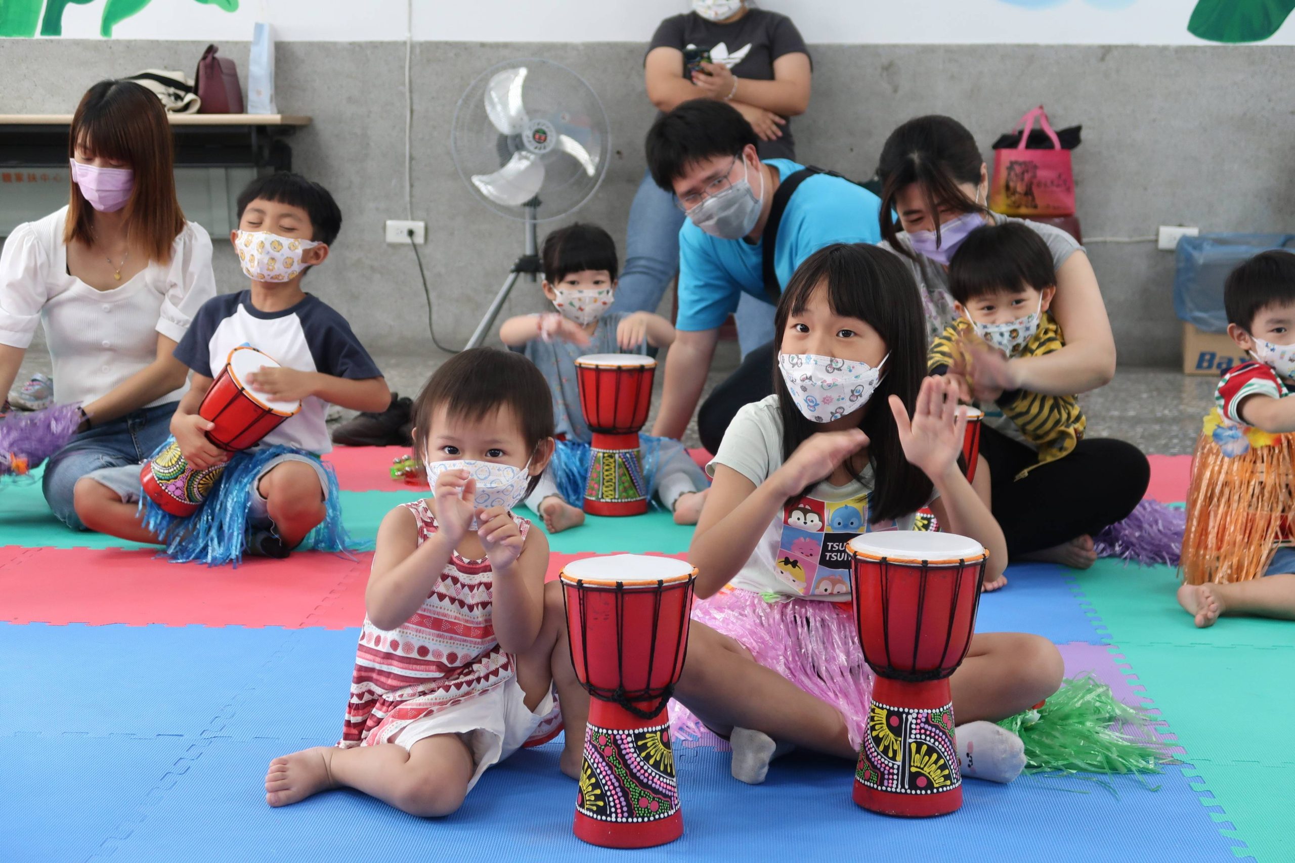 北高雄家扶社區親子共學非洲鼓舞 樂開懷