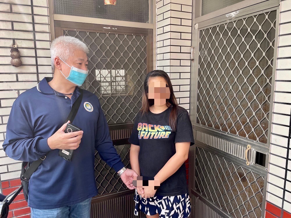 南台灣看護工一條龍 移民署查獲非法仲介家族集團