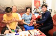 陳其邁親訪「給力媽媽」獎得主晏江秀英 感佩其堅毅母愛
