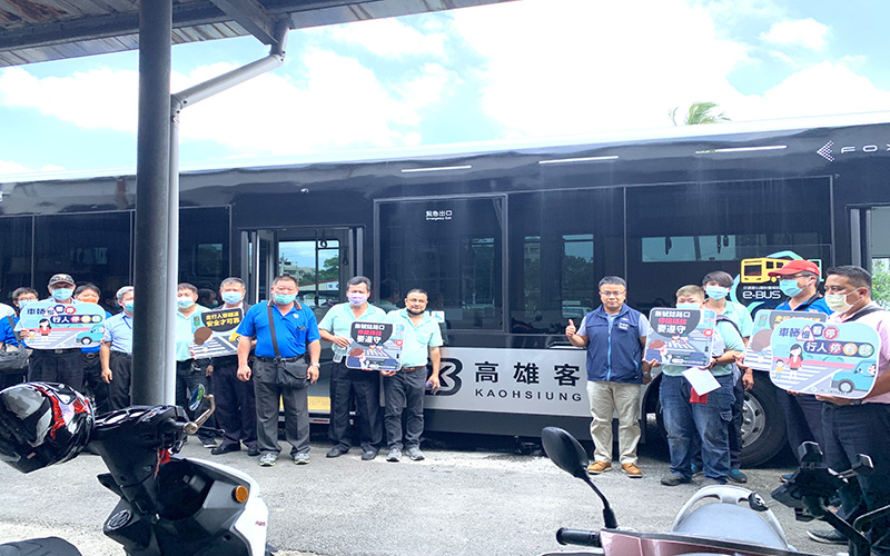 高雄區監理所持續關懷客運業者行車安全教育訓練