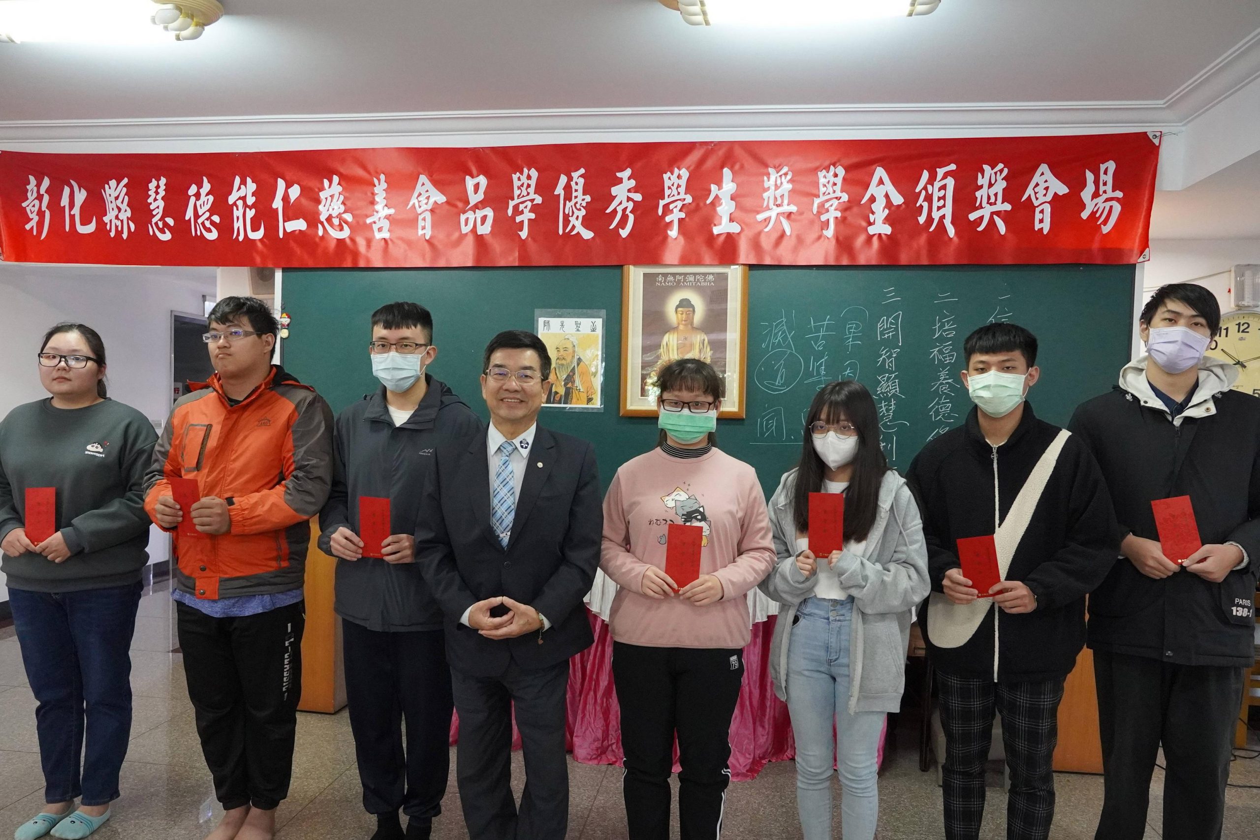 慧德能仁慈善會連4年獎助大葉 鼓勵在地學子完成學業