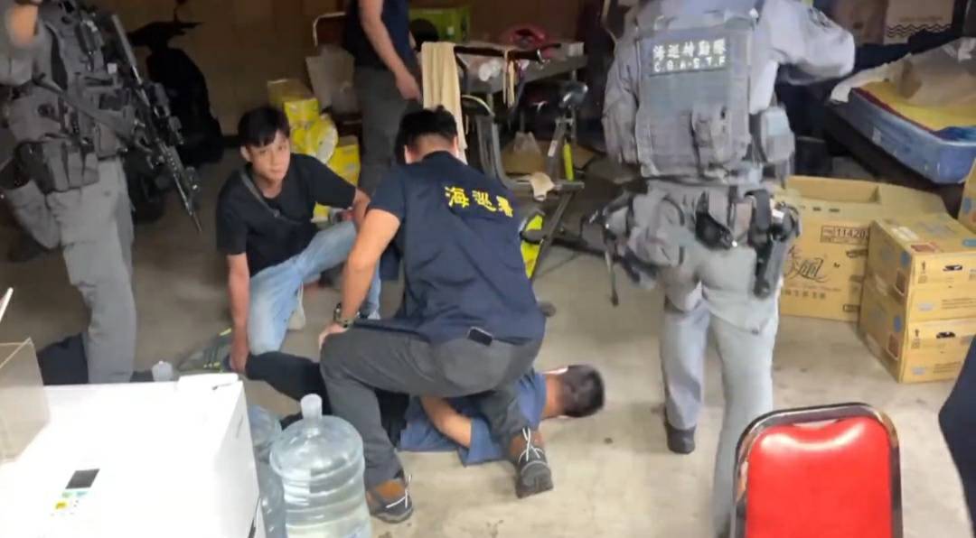 海巡署高雄查緝隊一舉瓦解偷渡集團 順利緝獲人蛇首腦