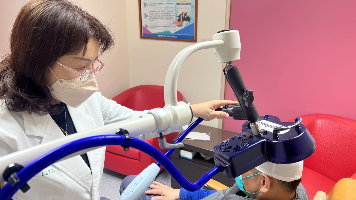 rTMS經顱磁刺激術 有助改善阿茲海默症認知能力