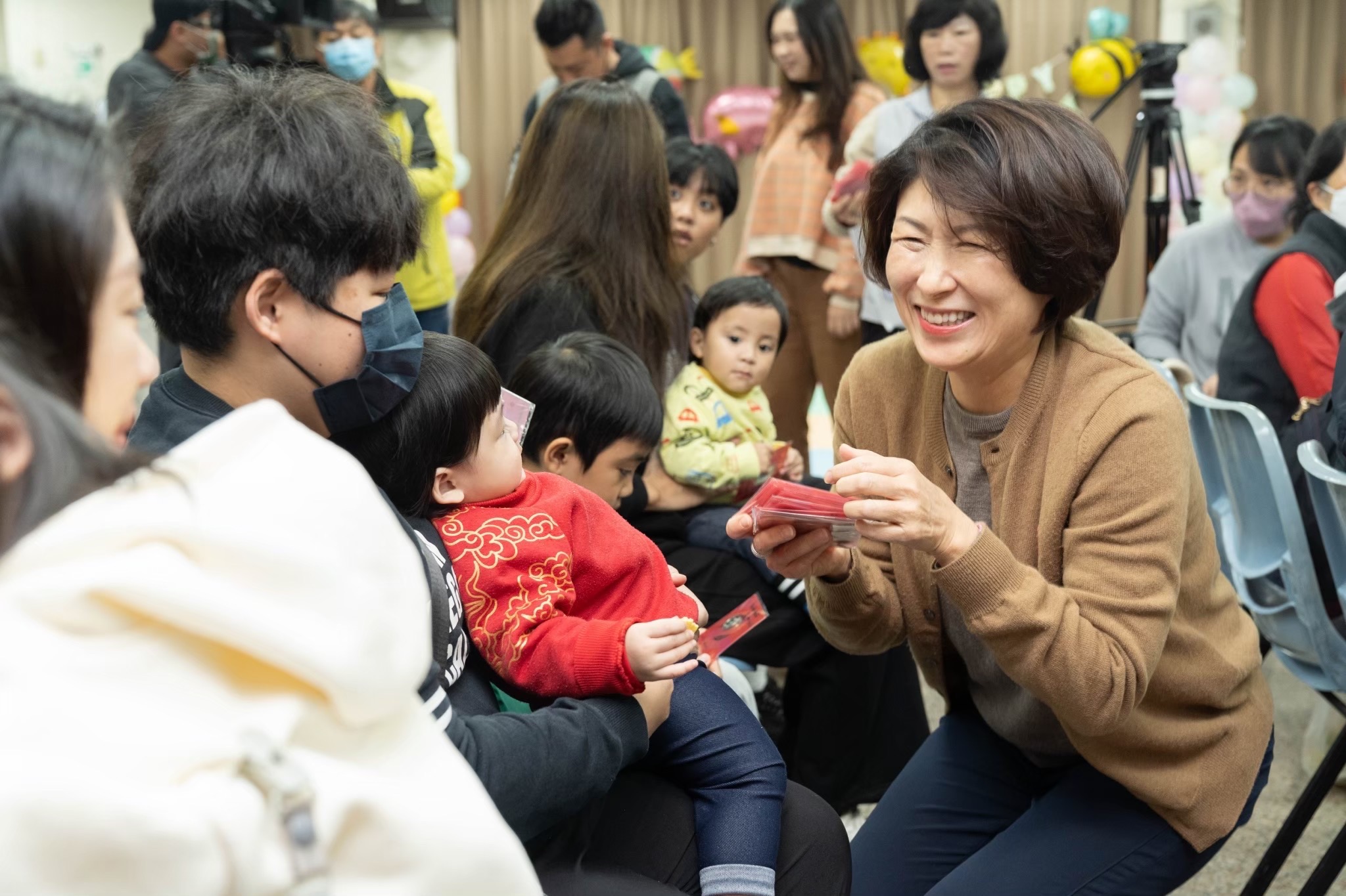 蟬聯5星縣長 饒慶鈴：慢經濟快效率施政理念獲肯定