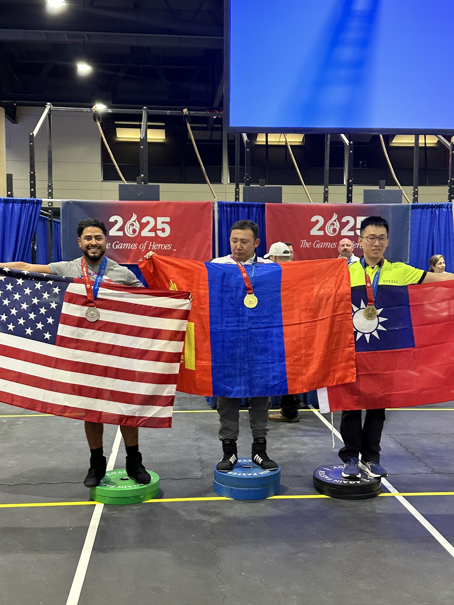 再次奪牌為國爭光 竹市消防員張智瑋奪世界警消運動會「健力」銅牌