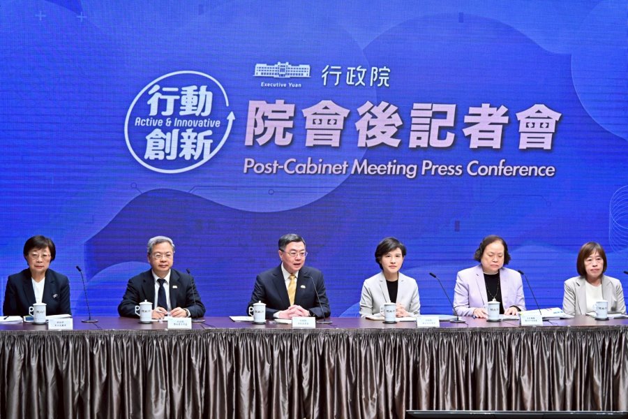 一一五年度中央總預算歲入2.8兆 歲出3兆  國防經費9495億元