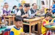 張善政視察國中小免費營養午餐 承諾嚴格把關供餐來源