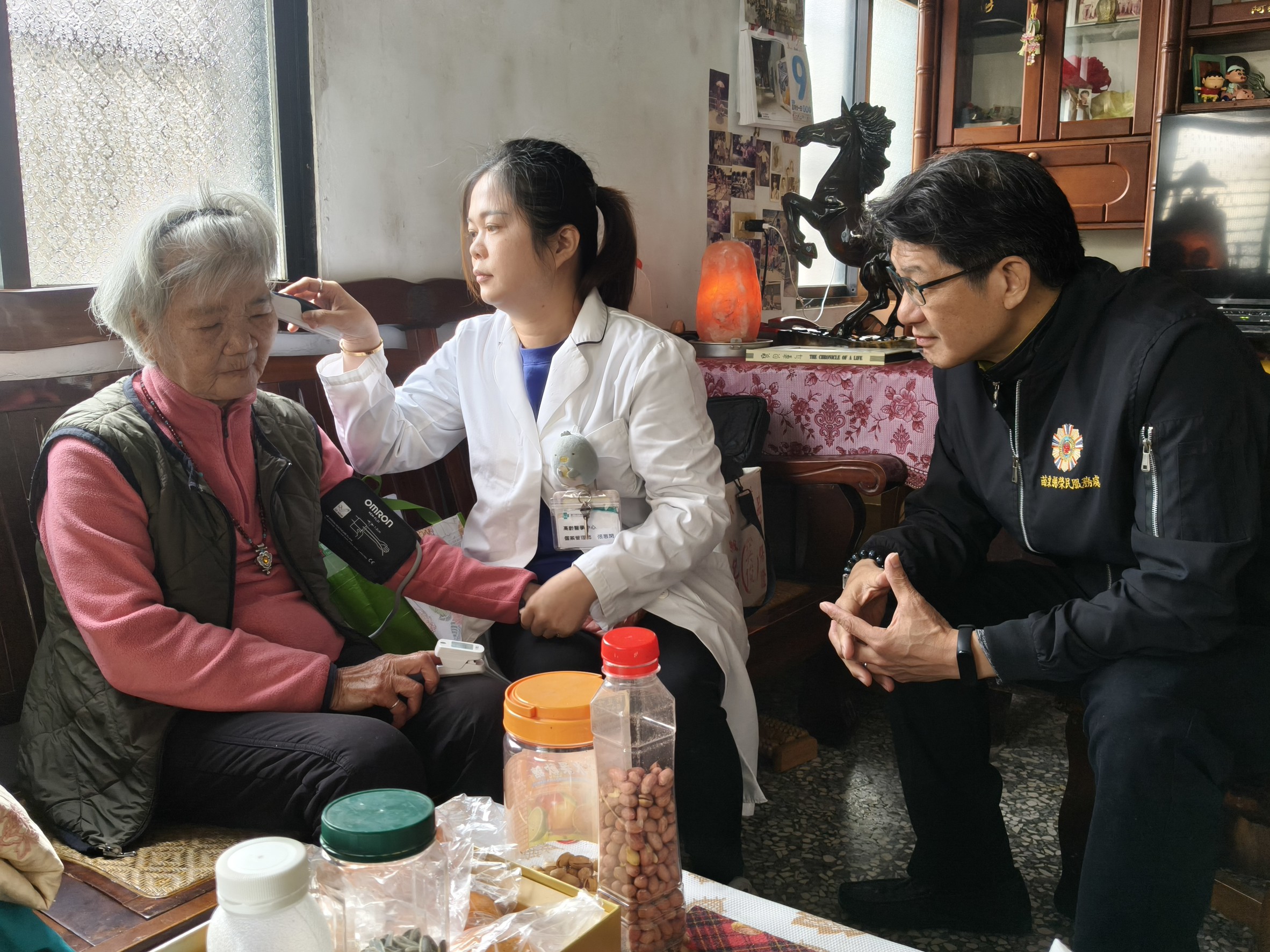 台中榮總與苗栗榮服處 翻山越嶺關懷山區榮民眷醫療照護