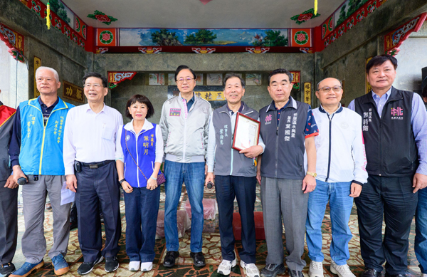 張善政：慎終追遠彰顯傳統美德 新屋葉五美公清明祭祖