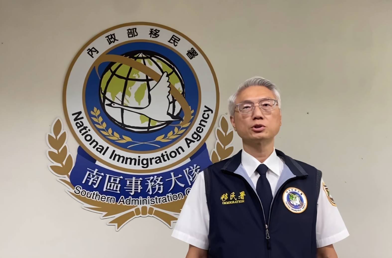 高雄市專勤隊破案外案再擒跨國人販集團 查扣47本護照 救出5名被害人