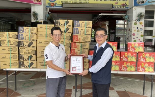中油公司大林煉油廠中秋送暖 赴仁武特殊學校致贈應景物資