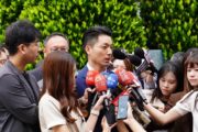 蔣萬安赴行政院會 向中央提出松山機場遷移案主張
